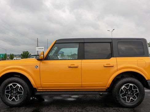 Used 2022 Ford Bronco Outer Banks AWD/4WD image 9