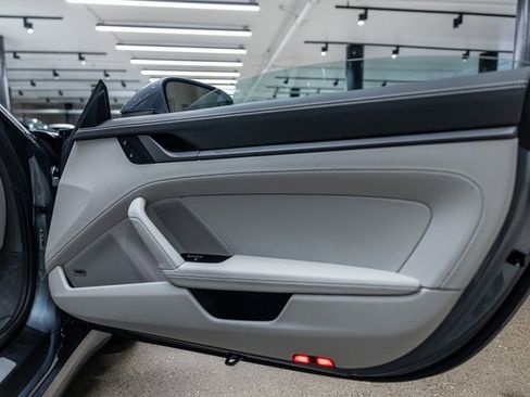 Certified 2025 Porsche 911 Carrera image 33