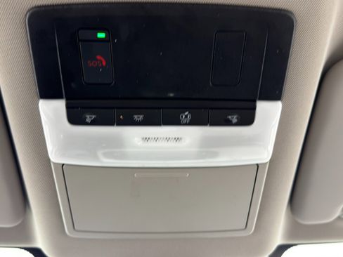 Used 2023 Nissan Rogue SV image 27