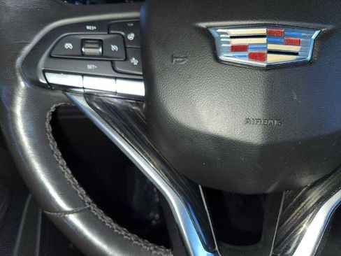 Used 2020 Cadillac XT6 Premium Luxury image 27