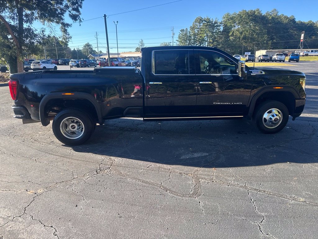 Used 2022 GMC Sierra 3500 Denali AWD/4WD image 12