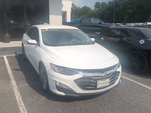 Used 2023 Chevrolet Malibu LT FWD image 1