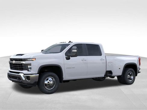 New 2026 Chevrolet Silverado 3500 LT w/ All Star Edition AWD/4WD image 2