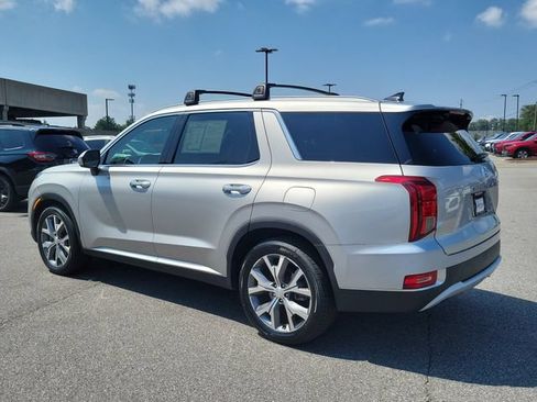Used 2022 Hyundai Palisade SEL w/ Premium Package FWD image 6