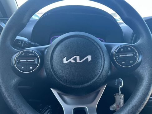 Used 2025 Kia Soul LX w/ LX Technology Package image 27