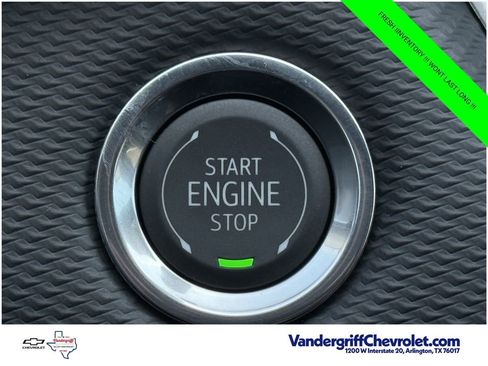 New 2026 Chevrolet Equinox LT w/ Safety and Technology Package FWD image 18
