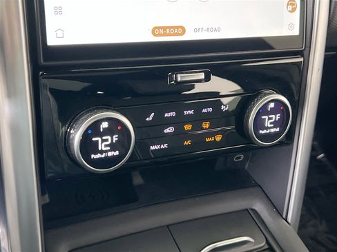 Used 2023 Land Rover Discovery HSE R-Dynamic image 16