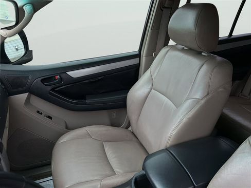 Used 2008 Toyota 4Runner SR5 image 14