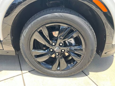 Used 2024 Buick Encore GX Sport Touring FWD image 5
