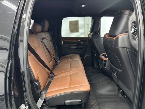 Used 2023 RAM 2500 Limited AWD/4WD image 17