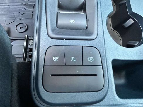 Used 2023 Ford Maverick XLT FWD image 17