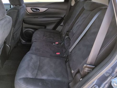 Used 2016 Nissan Rogue S w/ Appearance Package FWD image 14