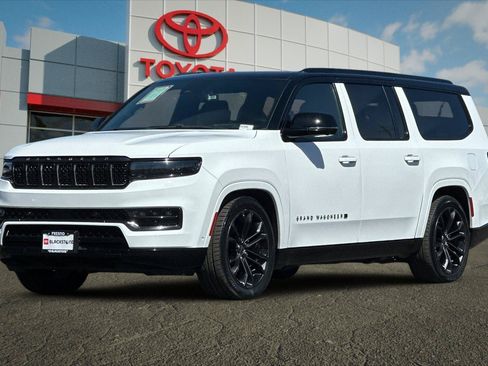 Used 2024 Jeep Grand Wagoneer L Series II w/ Quick Order Packagew 28T AWD/4WD image 7
