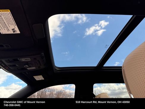 Used 2023 Cadillac Escalade Premium Luxury w/ LPO, Illumination Package image 24