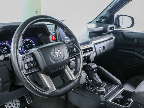Used 2025 Toyota 4Runner TRD Sport Premium AWD/4WD image 24