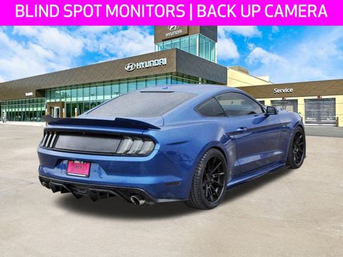 Used 2017 Ford Mustang GT Premium image 5