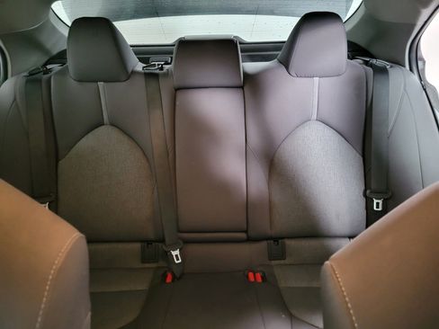 Used 2022 Toyota Camry LE image 21