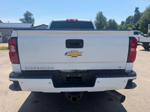 Used 2019 Chevrolet Silverado 2500 LT w/ Custom Sport Edition AWD/4WD image 7