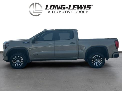Used 2022 GMC Sierra 1500 AT4 w/ AT4 Preferred Package image 2