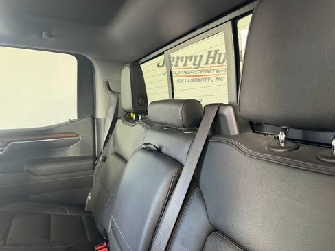 Used 2023 GMC Sierra 1500 Denali w/ Denali Reserve Package AWD/4WD image 11
