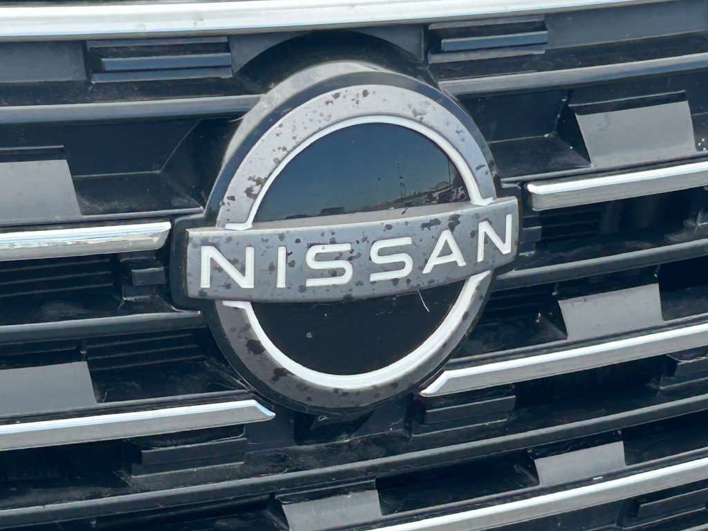 Used 2025 Nissan Rogue SV FWD image 9