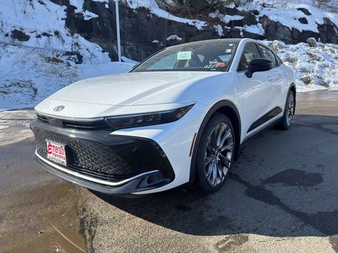 New 2026 Toyota Crown Limited image 1