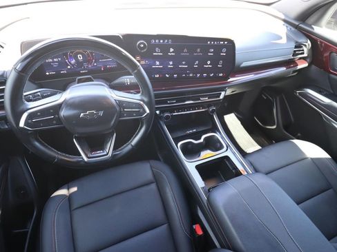 Used 2024 Chevrolet Traverse Z71 w/ Enhanced Driving Package AWD/4WD image 6