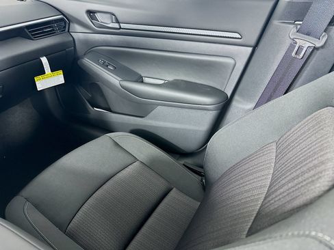 Certified 2025 Nissan Altima 2.5 S FWD image 21