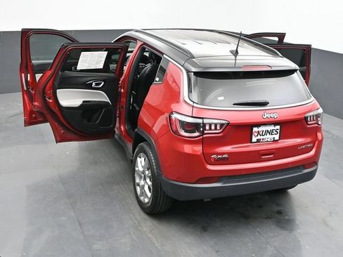 Used 2025 Jeep Compass Limited AWD/4WD image 62