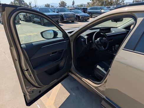 New 2026 MAZDA CX-50 Meridian Edition w/ Weather Package AWD/4WD image 35