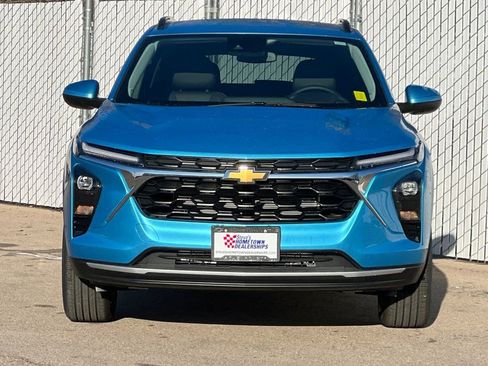 New 2026 Chevrolet Trax LT w/ Driver Confidence Package FWD image 6