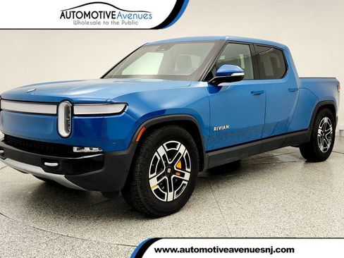 Used 2023 Rivian R1T Adventure image 1