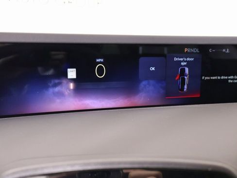 New 2026 Lincoln Nautilus Premier AWD/4WD image 4