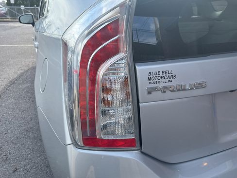 Used 2015 Toyota Prius Three image 21