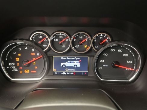 Used 2021 Chevrolet Tahoe LT image 14