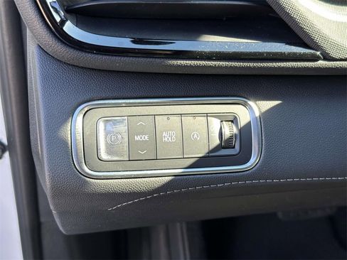 Used 2025 Buick Enclave Preferred image 19