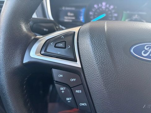 Used 2018 Ford Fusion Energi SE FWD image 30
