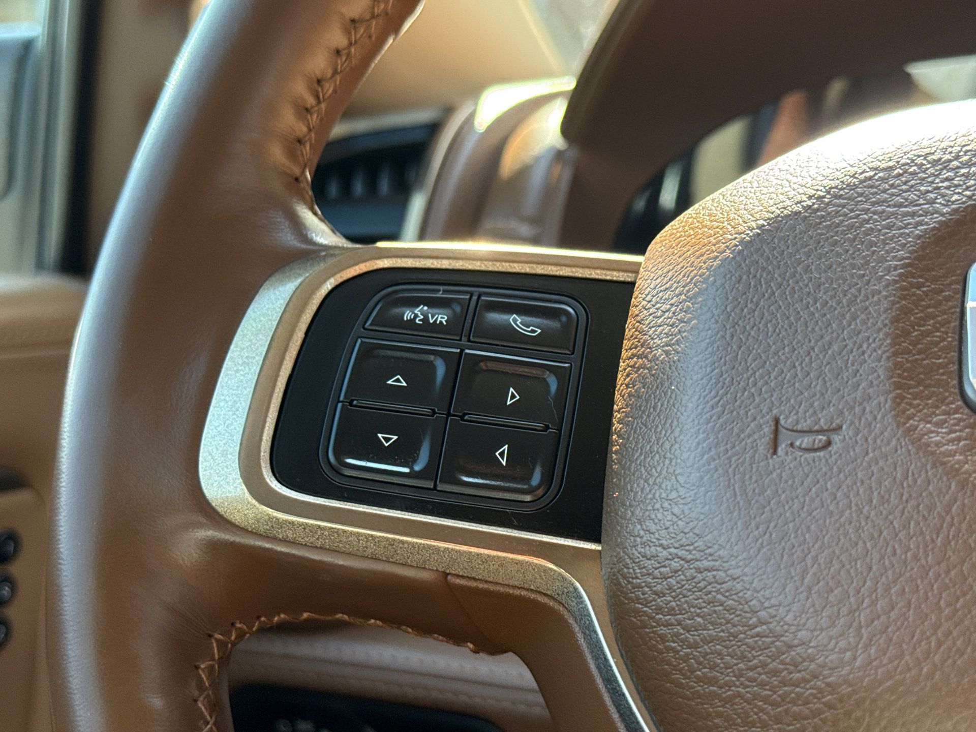 Used 2022 RAM 3500 Limited AWD/4WD image 30