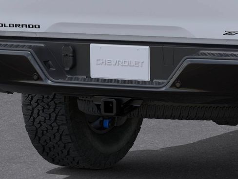 New 2026 Chevrolet Colorado ZR2 w/ Technology Package AWD/4WD image 14