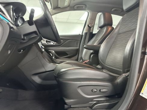 Used 2016 Buick Encore Convenience FWD image 10