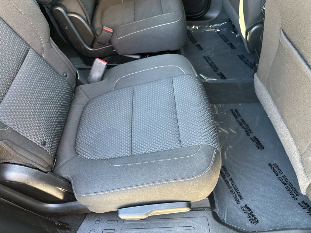 Used 2023 GMC Acadia SLE w/ Driver Convenience Package FWD image 20