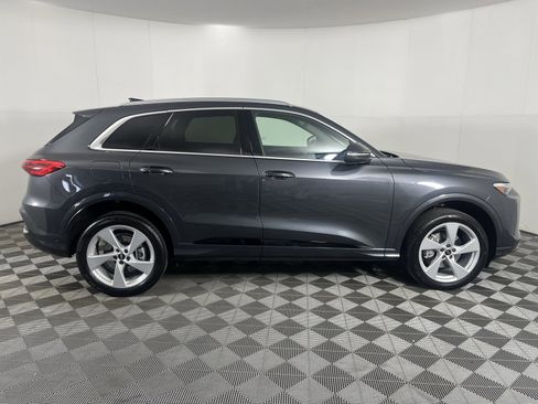 Certified 2025 Audi Q5 Premium Plus w/ Premium Plus image 10