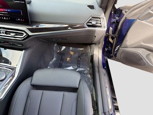 Used 2024 BMW i4 eDrive40 w/ M Sport Package image 17