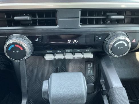 Used 2026 Toyota Tacoma TRD Sport AWD/4WD image 17