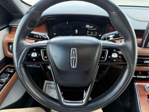 Used 2022 Lincoln Aviator Reserve w/ Equipment Group 201A AWD/4WD image 28