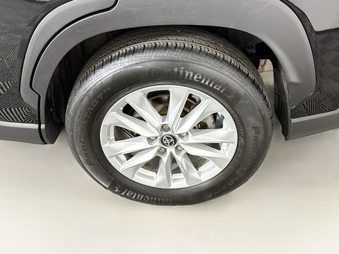 Certified 2023 Toyota Corolla Cross LE AWD/4WD image 13