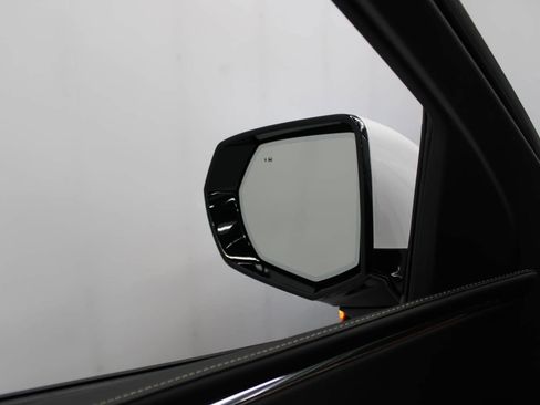 Certified 2023 Cadillac Escalade Premium Luxury image 15