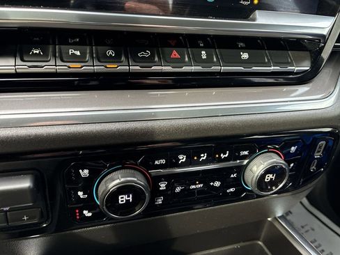 Used 2023 Chevrolet Silverado 1500 High Country w/ High Country Premium Package image 17