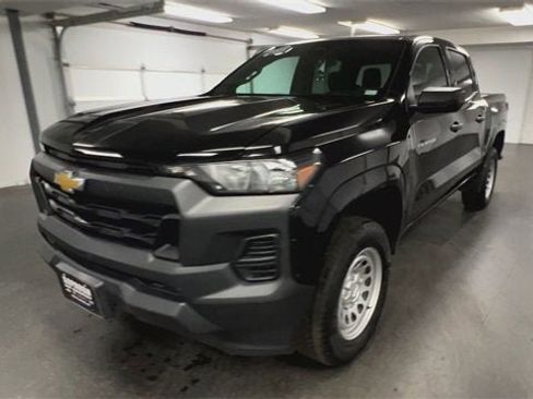 Used 2023 Chevrolet Colorado W/T w/ WT Convenience Package II image 4