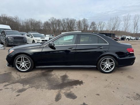 Used 2014 Mercedes-Benz E 350 4MATIC Sedan image 2